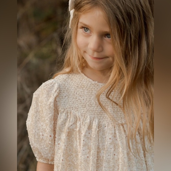 Noralee Daphne Dress Spring Fields Floral Smocked Puff Sleeve Dress Size 8Y NWT - Picture 14 of 15